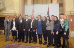 28. januar 2013. Stažisti u okviru projekta Program stažiranja za mlade, pripadnike manjina u državnim institucijama u Srbiji u poseti Narodnoj skupštini